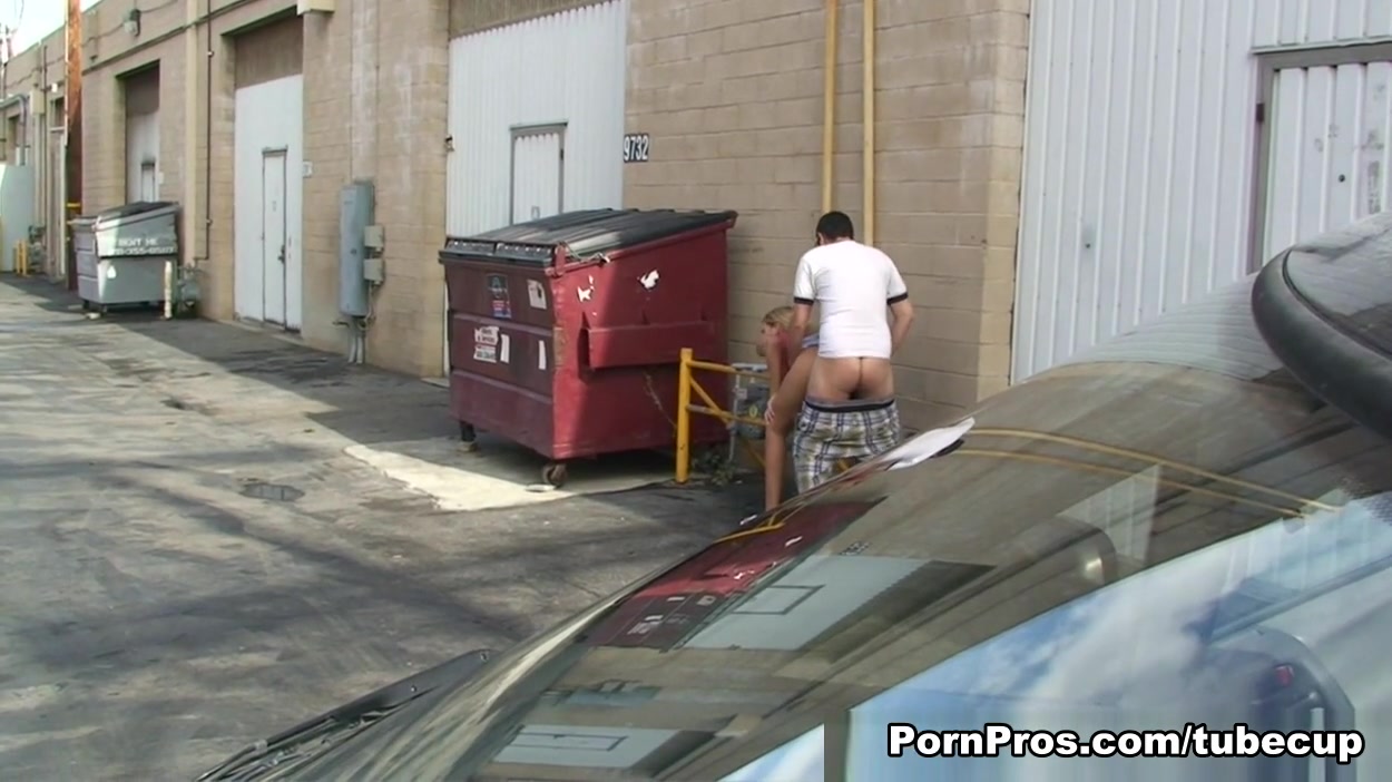Quick BJ Out Back - PornPros