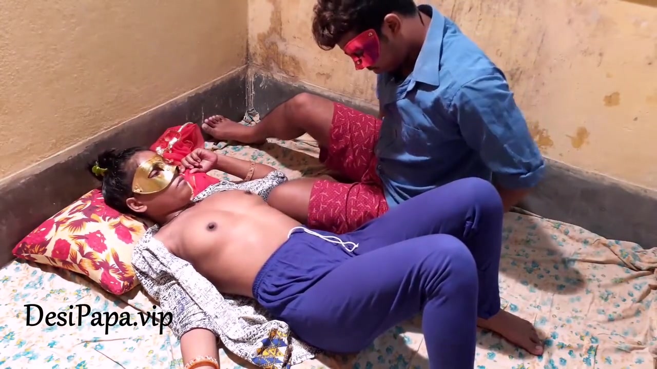 Mature Indian Bhabhi Hot Sex With Her Horny Devar Husband Out For Work