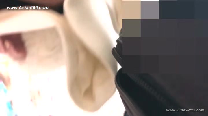 peeping chinese amateur upskirt.***