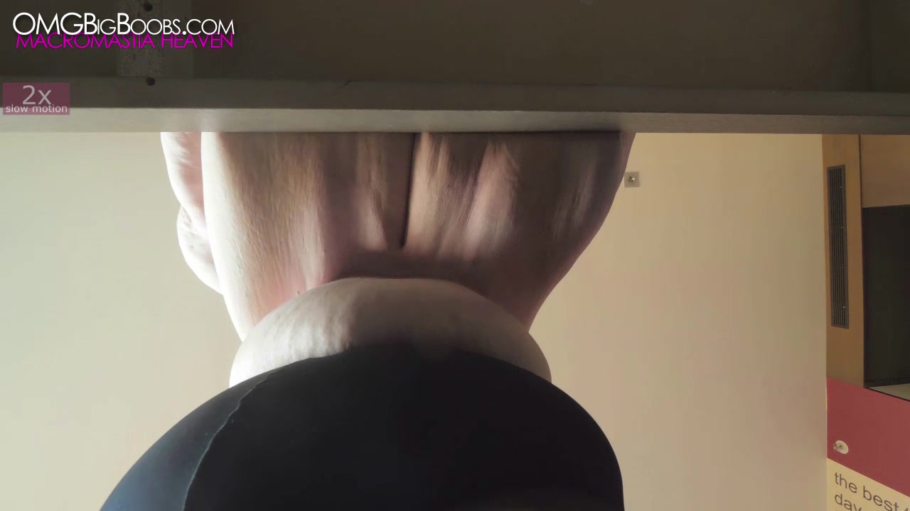 Carla Gigantomastia Breasts Swinging