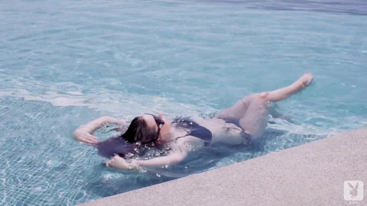 Into the Blue with Elizabeth Marxs