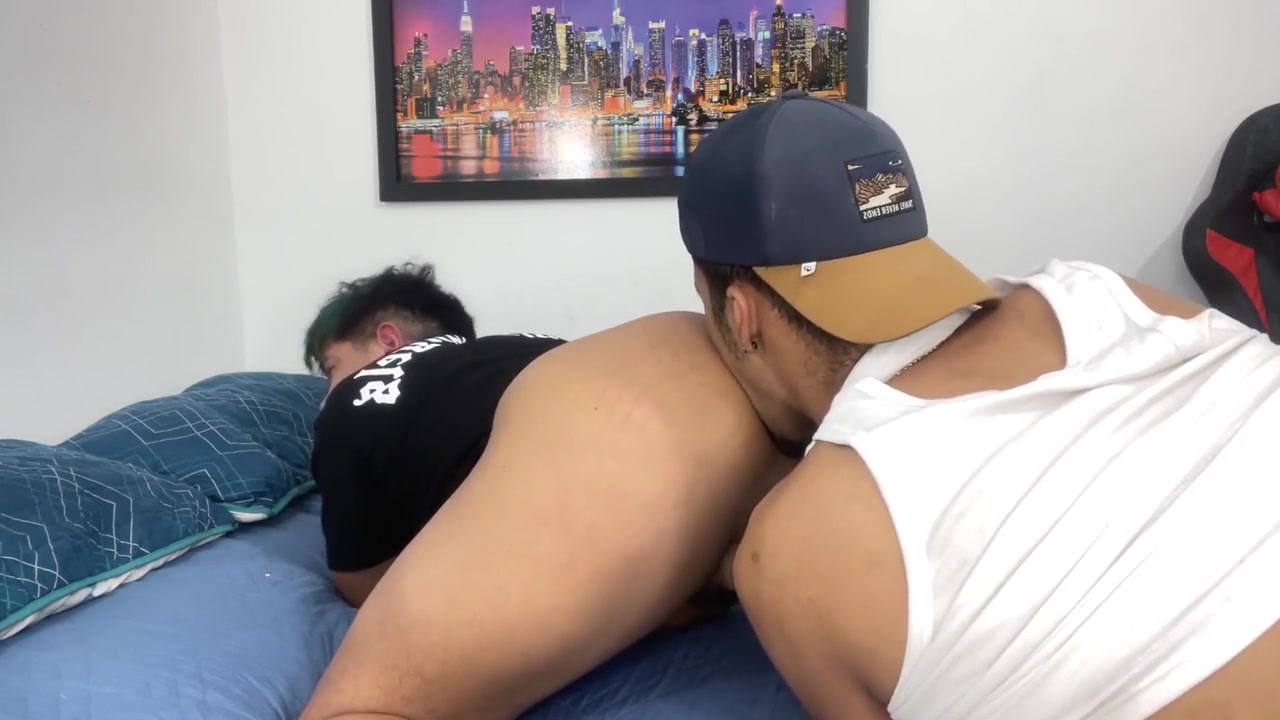 My Friend, Shy And With A Big Ass, Gets Fucked Bareback. Colombian Amateur Gay Friends. Real Friends