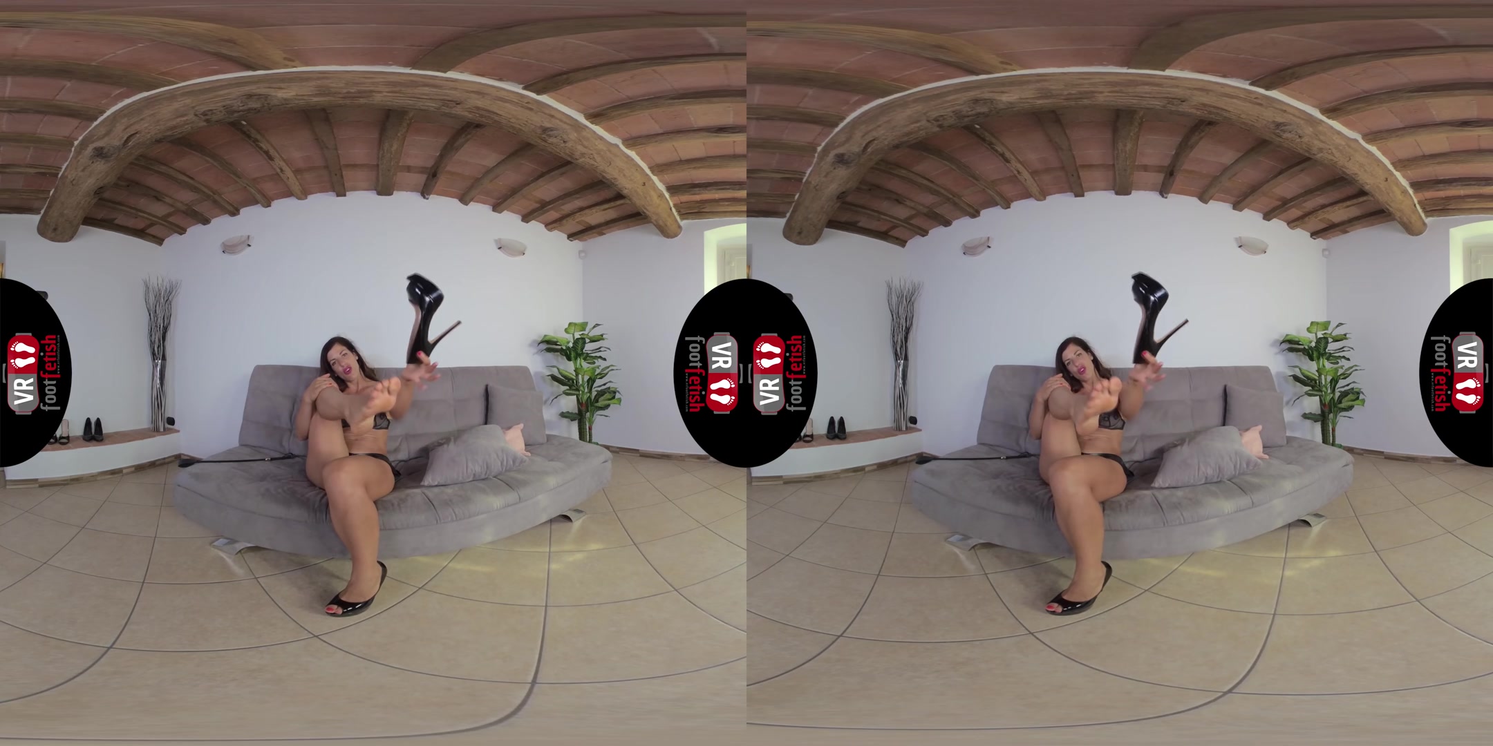 Sexy Mistress Bianca Blance Tempts You With Her Harm - VRFootFetish