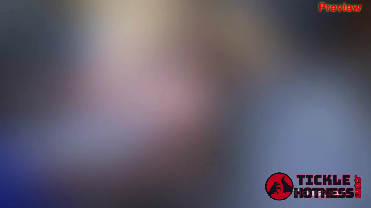 Viben Tickle Sasha Foxxx - Ticklevideos