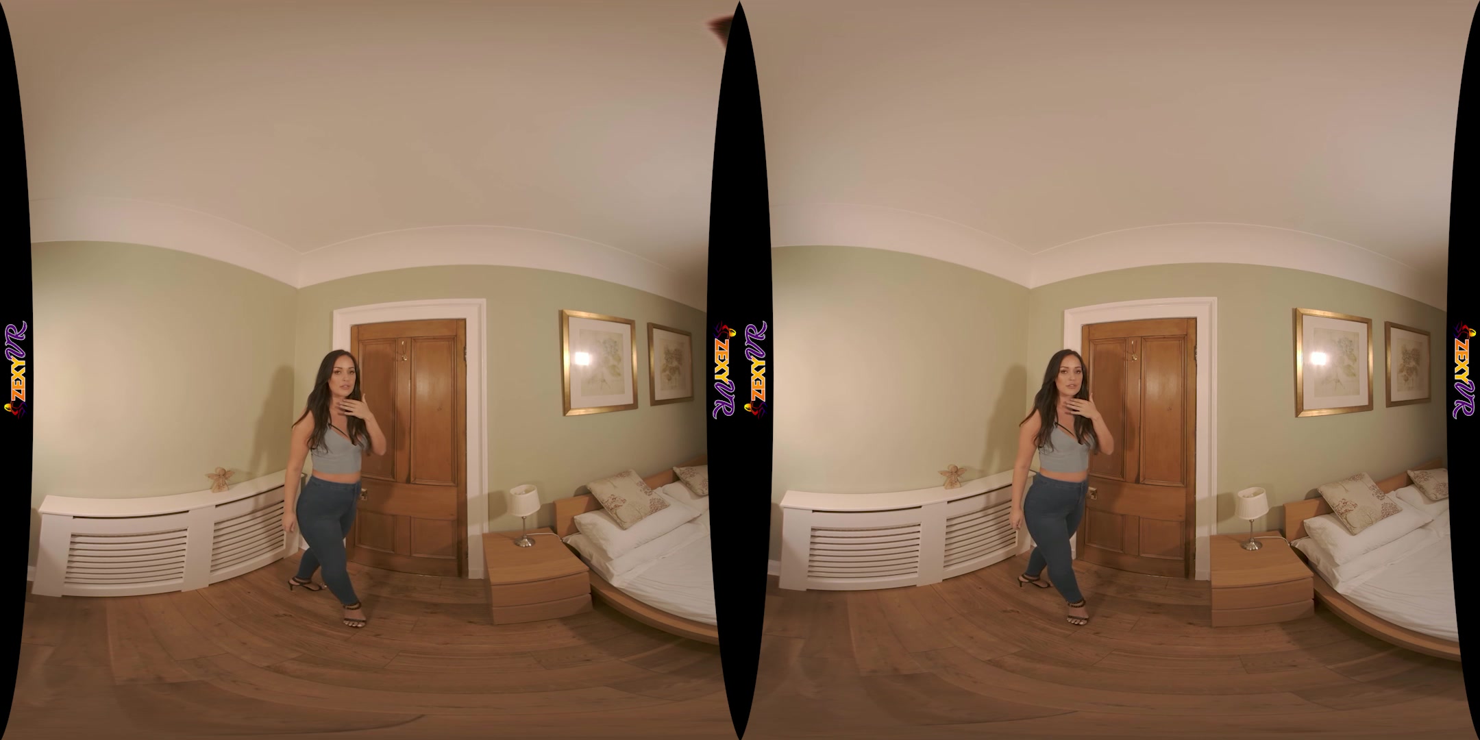 I'm Home Alone featuring Frankie L - ZexyVR