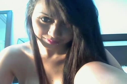 Gorgeous young babe is showing her naughty twathole