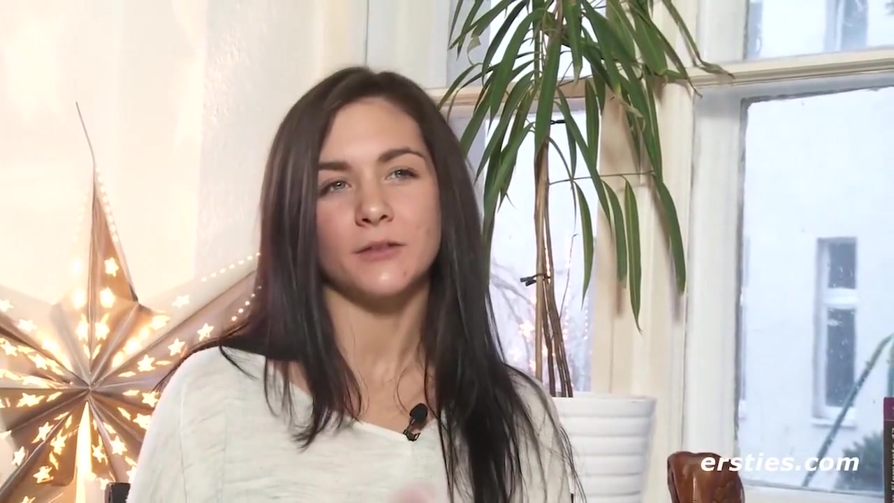 23-jahrige Deutsche Schonheit Vergnugt Sich Im Bad