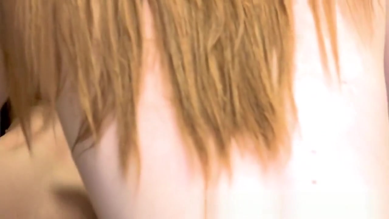 Redheaded teen 18+ shoplifter