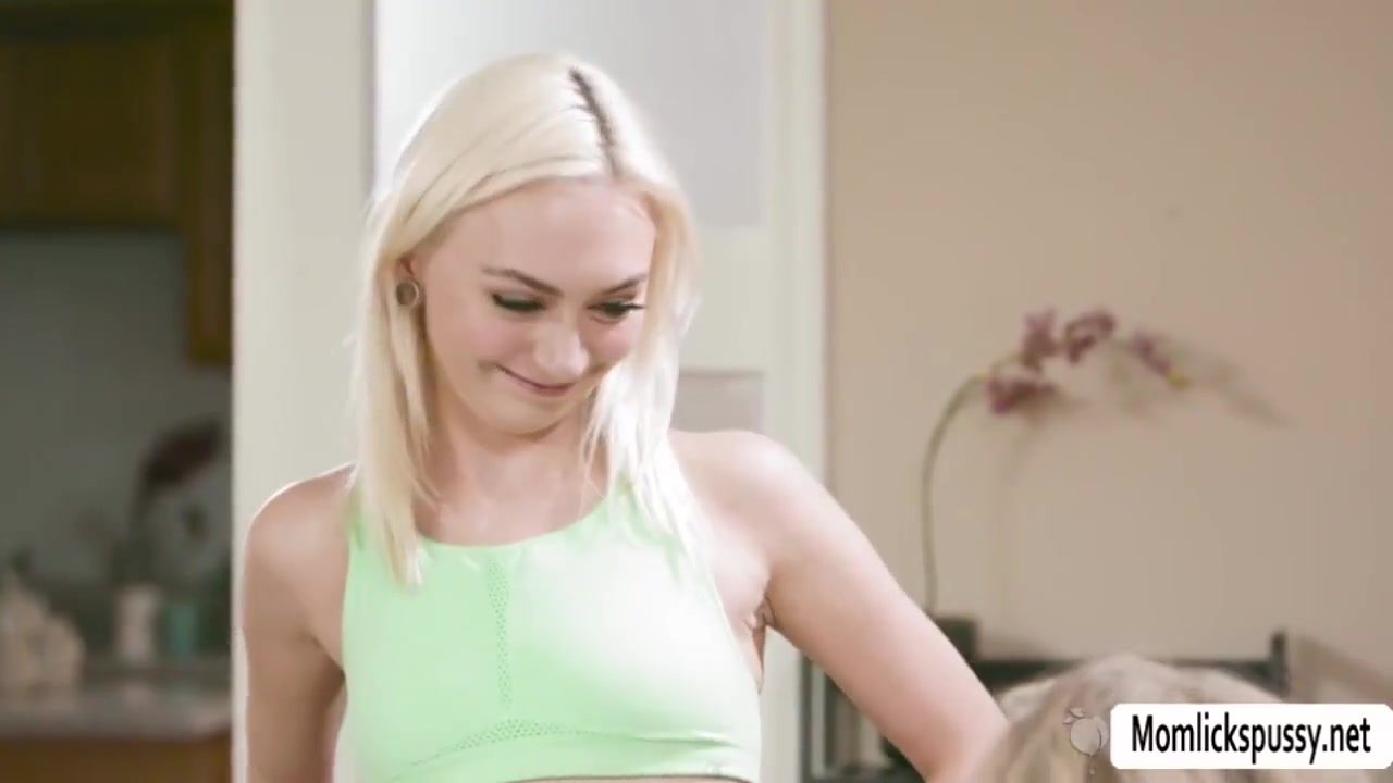 Chloe Temple And Mona Wales - And Plays Hide And Sex Pussy Li