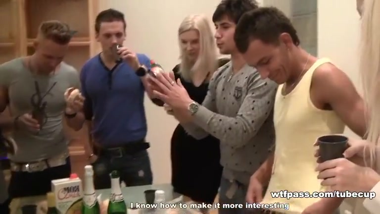 Sexy blondie tries anal sex at party