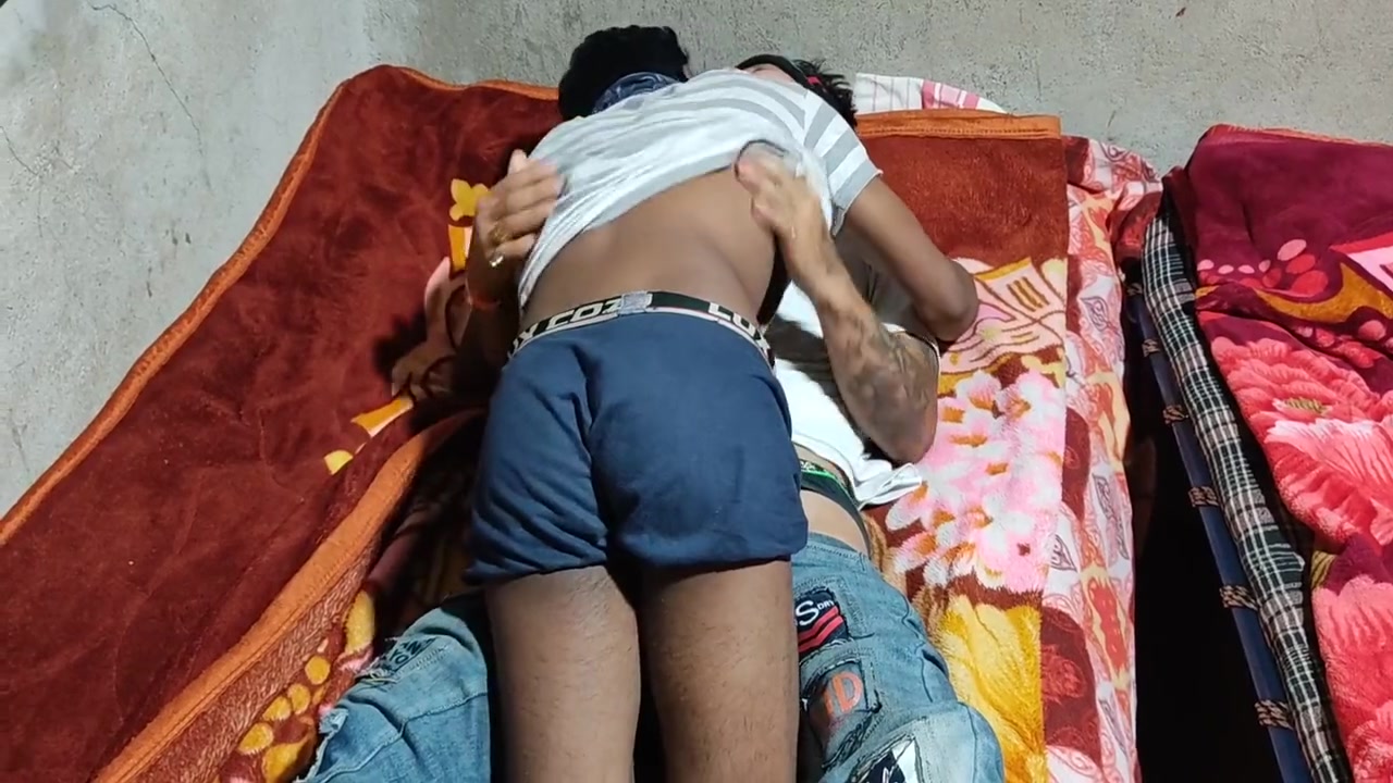 Indian Threesome Gay - Slowly Slowly Masturbation Beautiful Boy Cook Andar Fucking Beautiful Ass With Gay Boy
