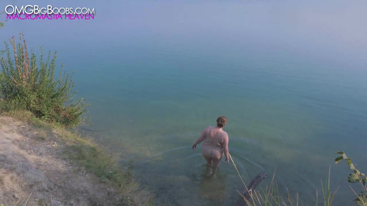 Lily loves naked swimming