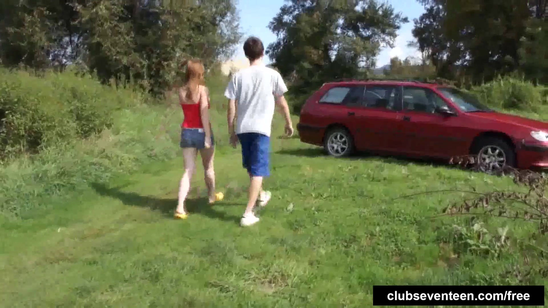 Chesty teen 18+ gets nailed outdoors