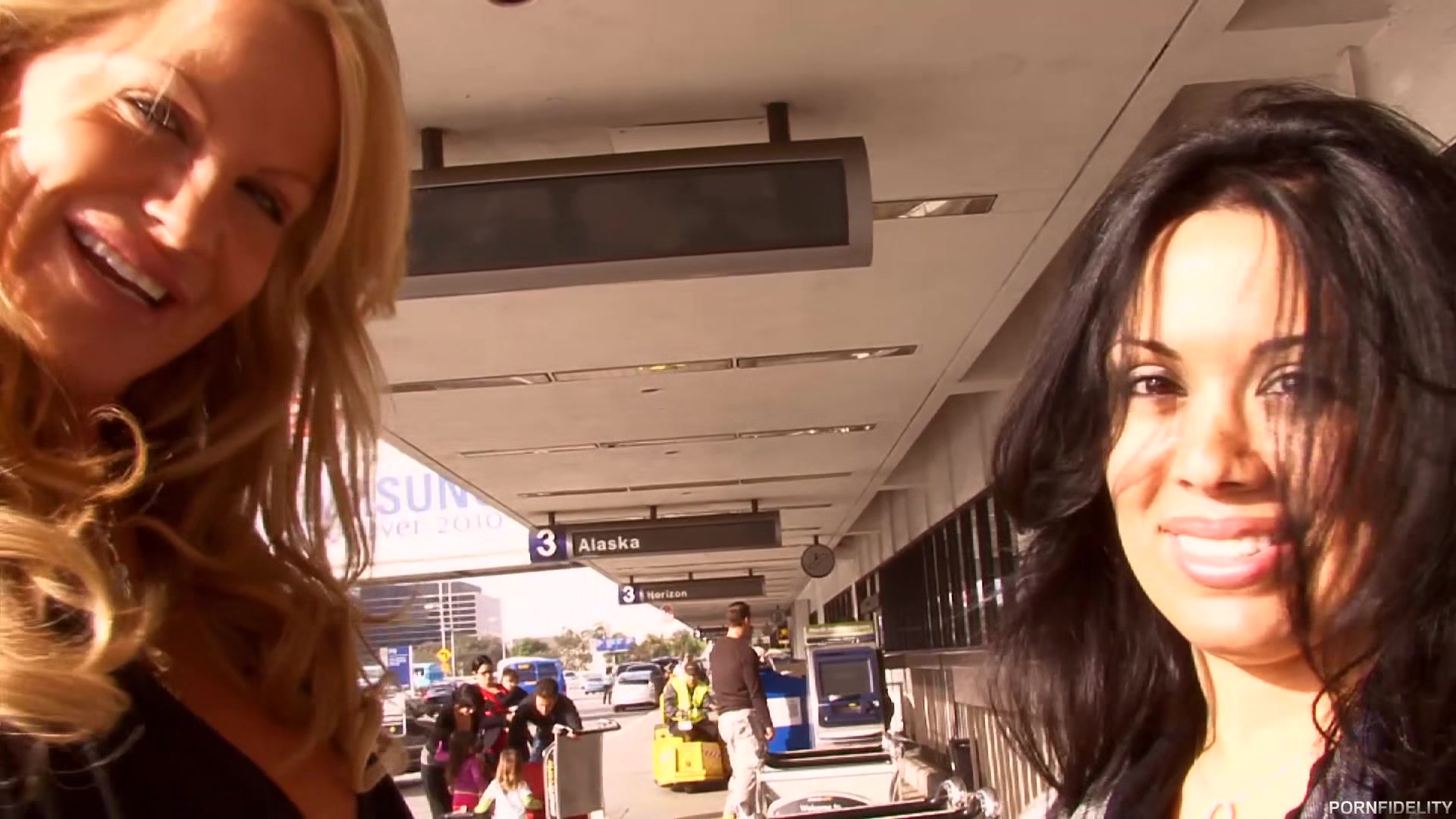 Kelly & Sienna...Mexico 1 - Starring: Sienna West