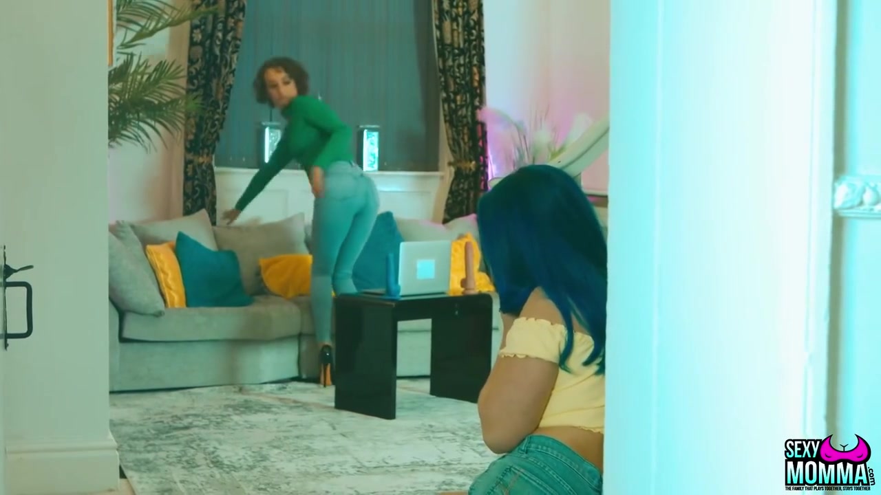 Step Daughter Blue Catches Pussykat Online