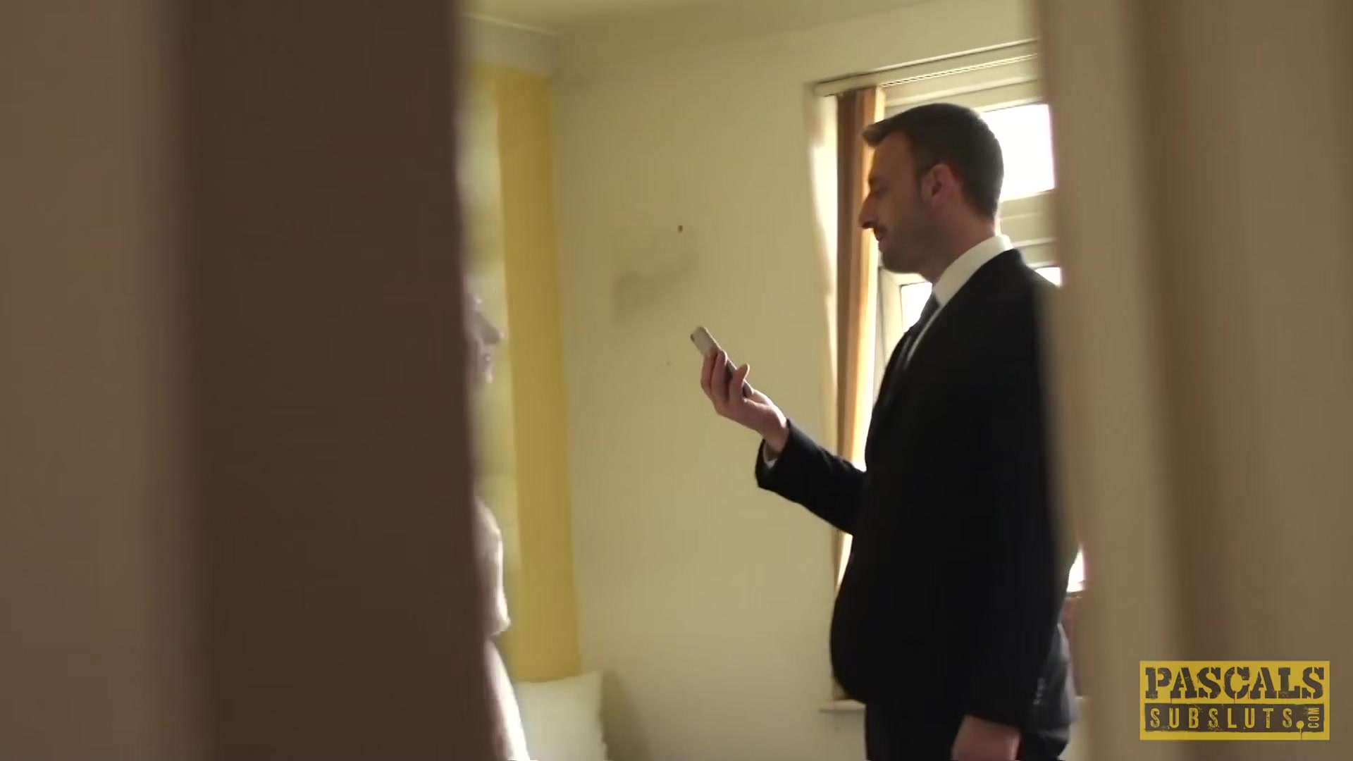 PASCALSSUBSLUTS - Babe Skyler McKay Submits to Hung Master