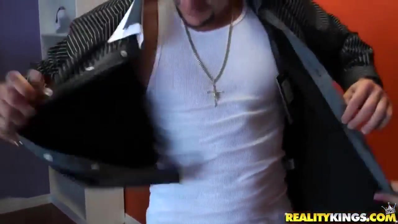 Abella Anderson wants to be assfucked right now