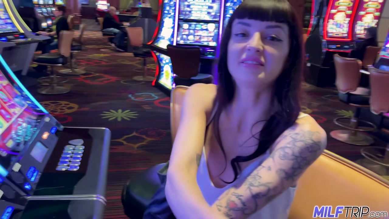 Cute MILF Jackpot