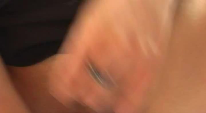 Amateur czech Zuzinka fucks her new dildo