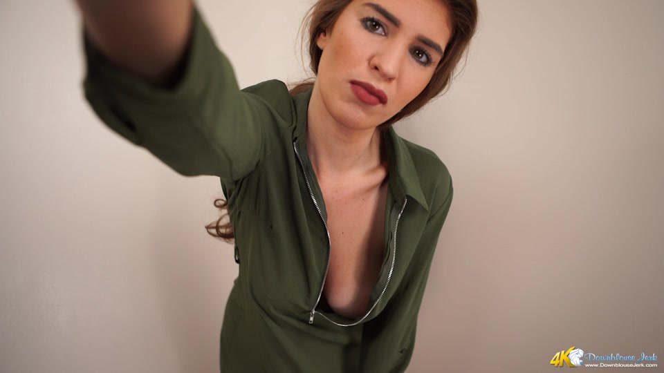 Breast Perving - DownblouseJerk