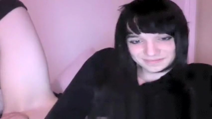 Brunette teen 18+ TS Selfsucking By Troc
