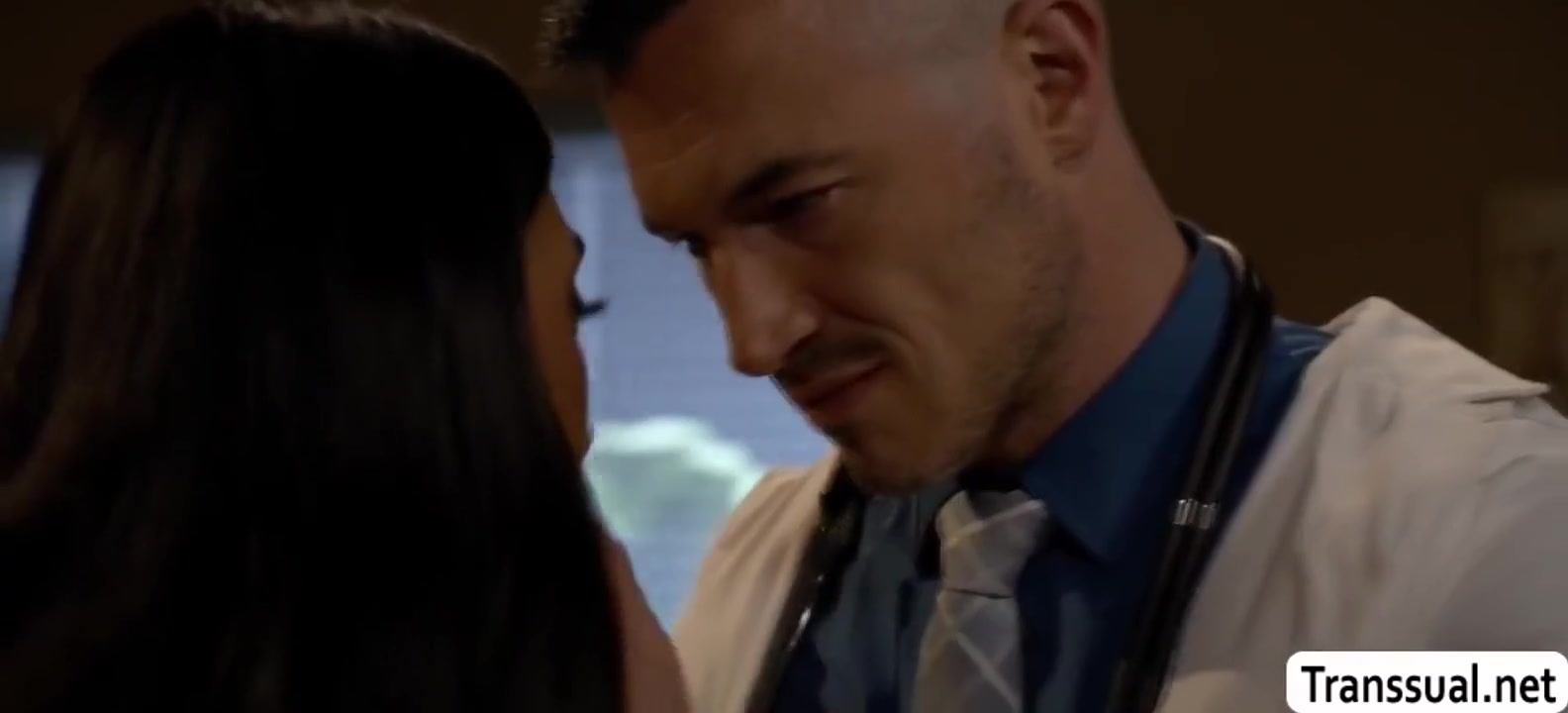 Derek Kage And Chanel Chance In Fucks The Ass Of This Thick Shemale