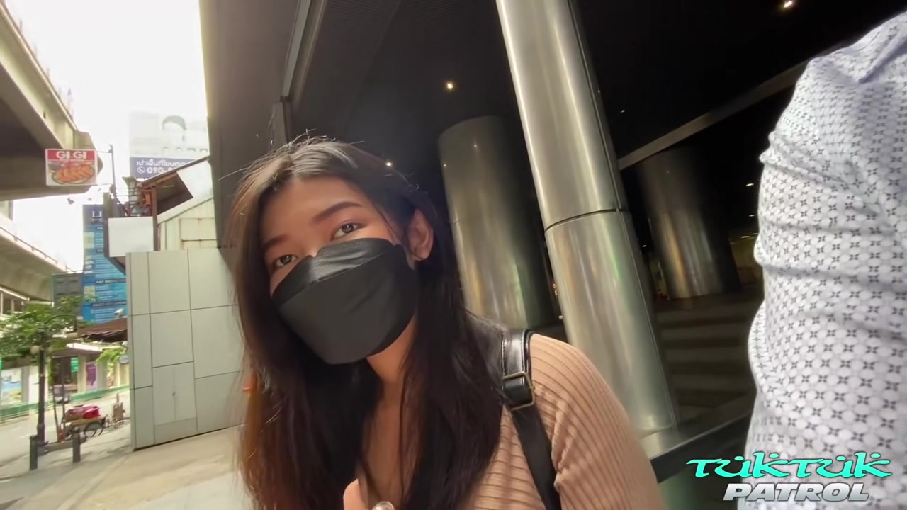 Horny Thai Jenny