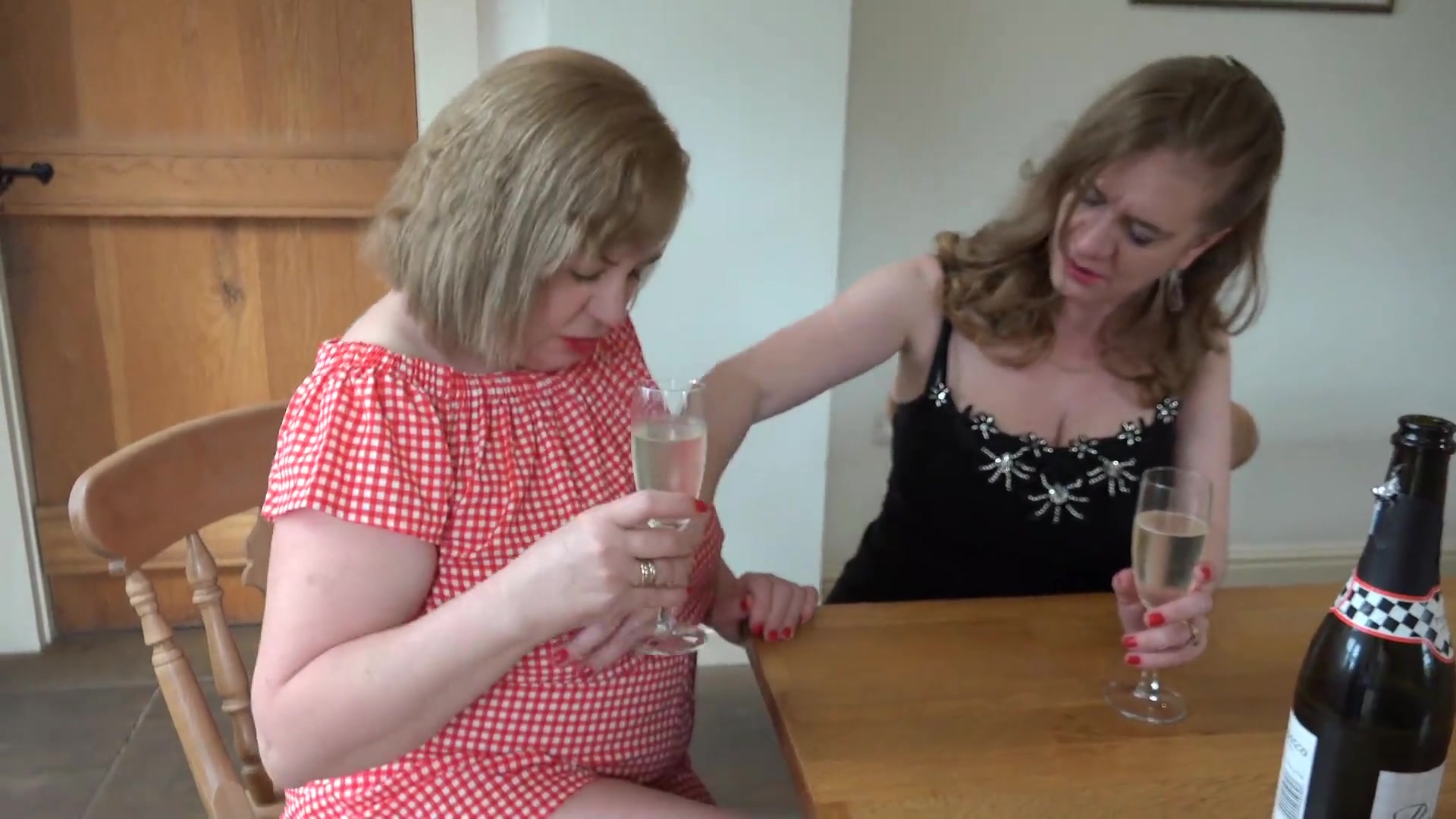Fun With Lily May In The Kitchen Pt1 - TacAmateurs