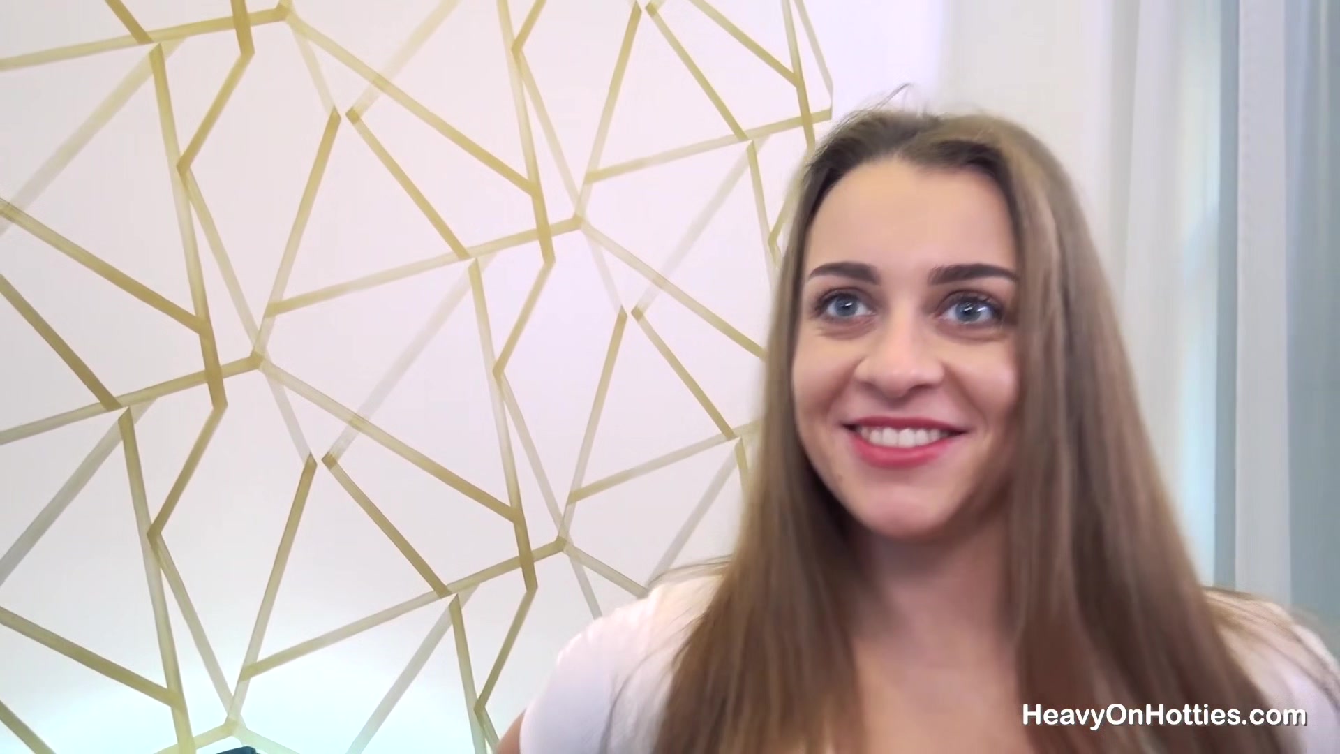 Ange Gardien With Josephine - HeavyOnHotties