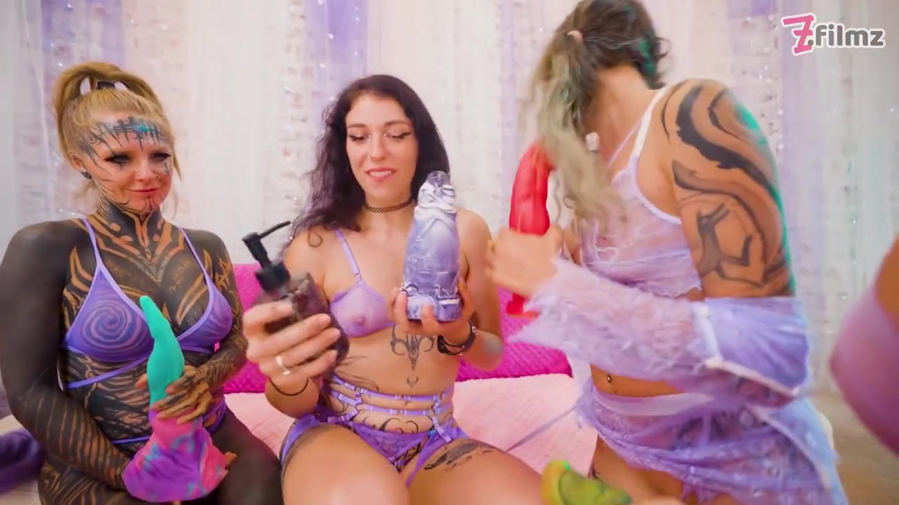 5 Girls Squirt Mayhem Anal Toys, Deep Gapes, Prolapse & Atm - Edone Kaliyuga