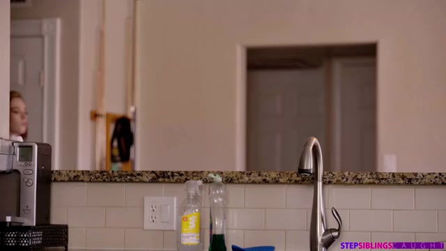 My Stepsis Is Extra - S19:E5 - Stepsiblingscaught