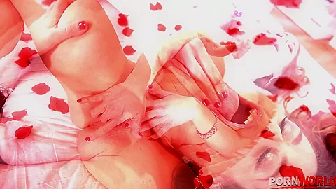 Heaven's Cupid: Step mom's Valentine's Day Orgasm Makes Her Moan - PornWorld
