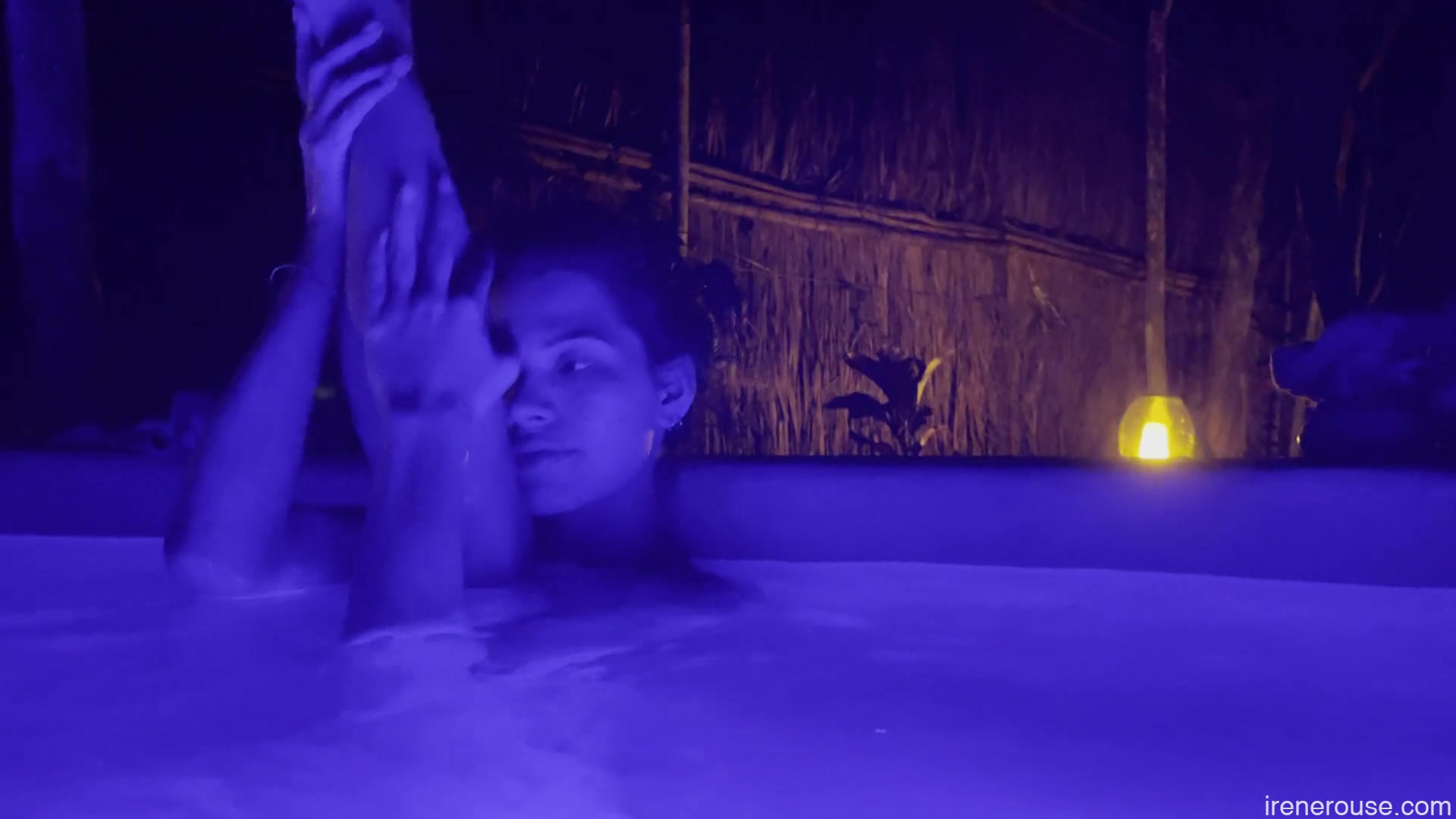 Night Bath - Sex Movies Featuring Irene Rouse