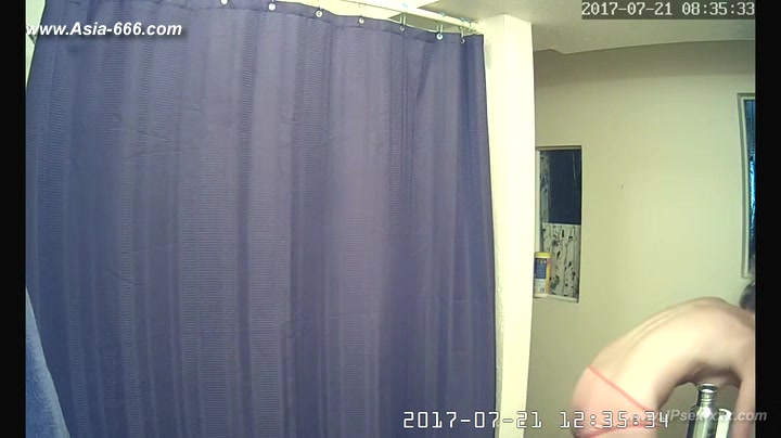 blonde girls shower.***