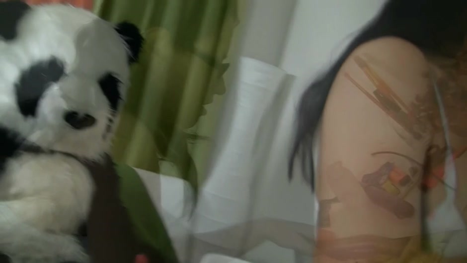 Busty gal fucked a sex toy while in stockings