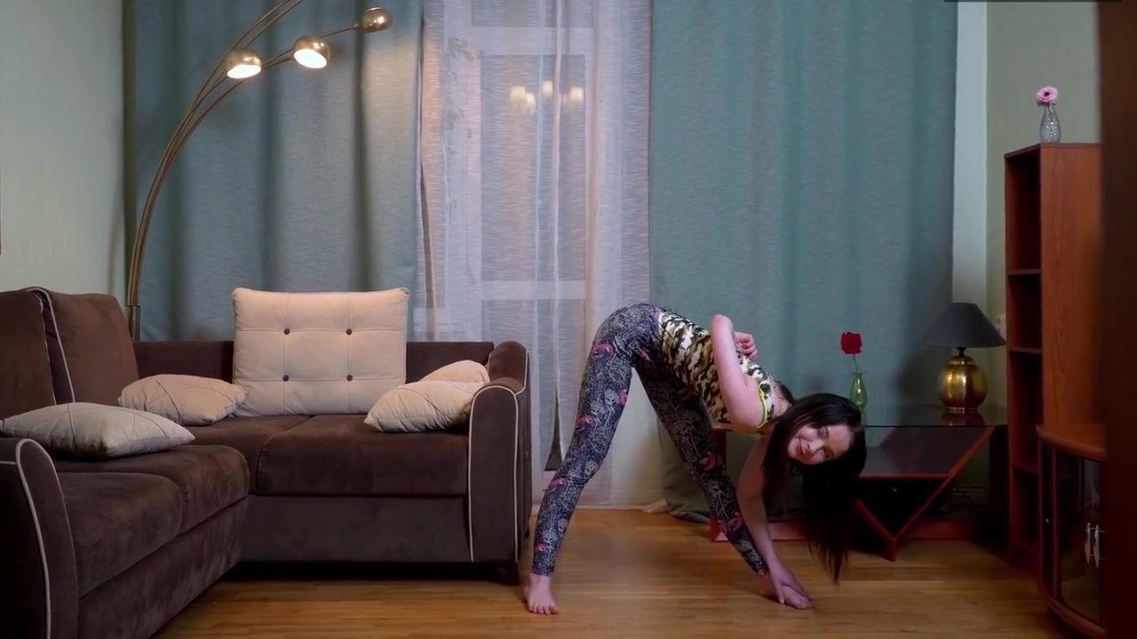 Mind Blowing Gymnastics With Torpe Baba