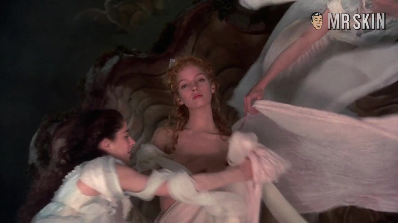 Best of: Uma Thurman - Mr.Skin