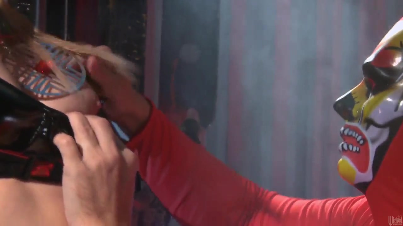 Busty Molly Bennet gets tortured in kinky fantasy