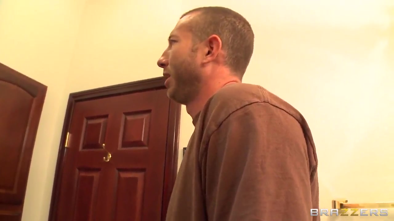 Casey Cumz gives double blowjob to Jordan Ash, Ramon