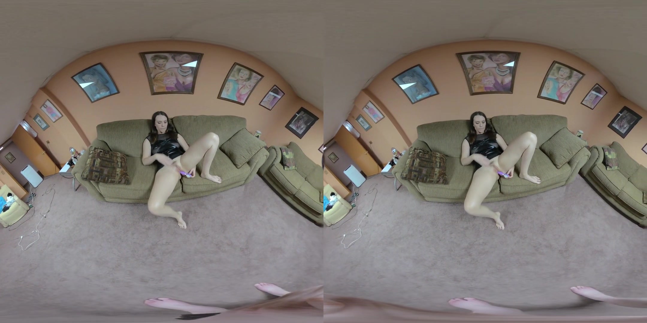 Alisha Adams Is Getting Off with Her Purple Vibrator - Amateur Solo Masturbation on the Couch Voyeur