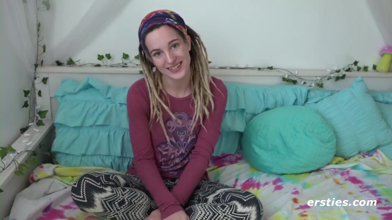All Natural Hippie Chick Rubbing Her Hairy Bush