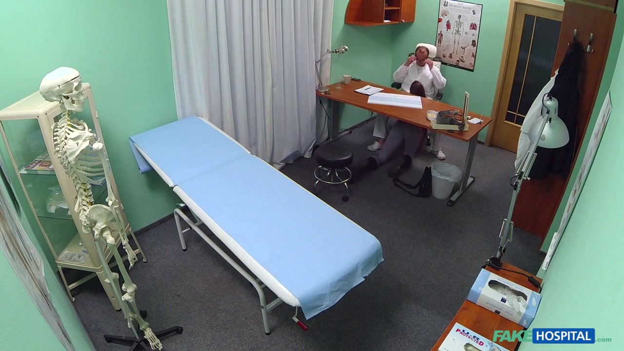 Mea in Doctor decides sex is the best treatment available - FakeHospital
