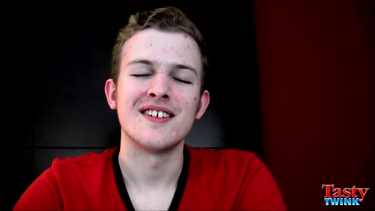 Toby Shows His Cock Sucking Skills - Toby Franks & Trace Van De Kamp