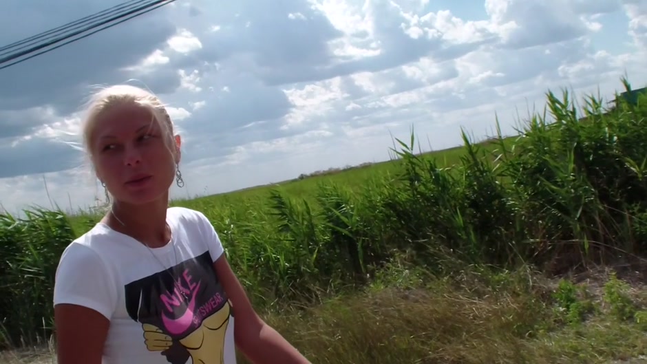 Adele In Blonde Amateur Girl Has Hardcore Outside Porn Scene
