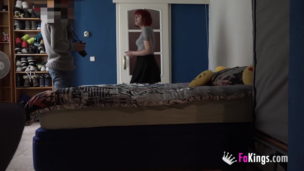 Alternative model fucks her own photographer