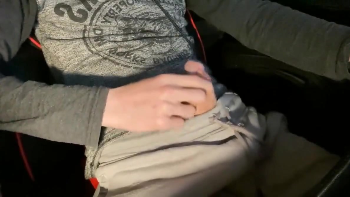 Handjob On Cam-320