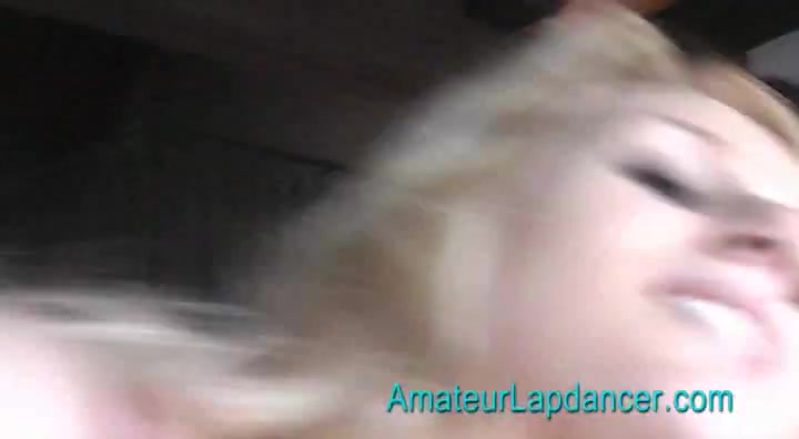 Busty blonde shaking her body