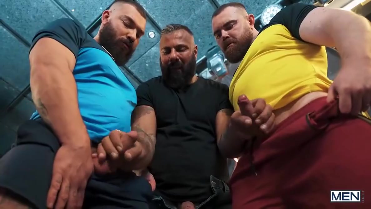 Alex Marte And Pj Knox - Partakes In The Latest Bar Fuck
