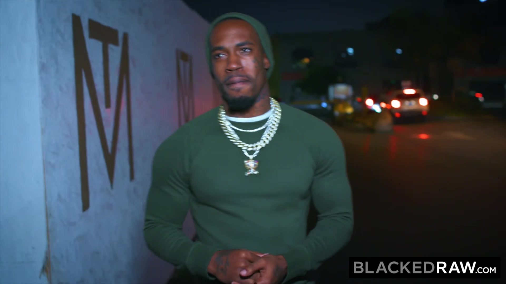 BLACKEDRAW She forgot about her white bf for a night