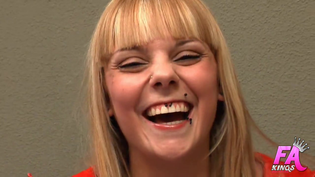 Fucking while talking on the phone to her , who even gets horny!